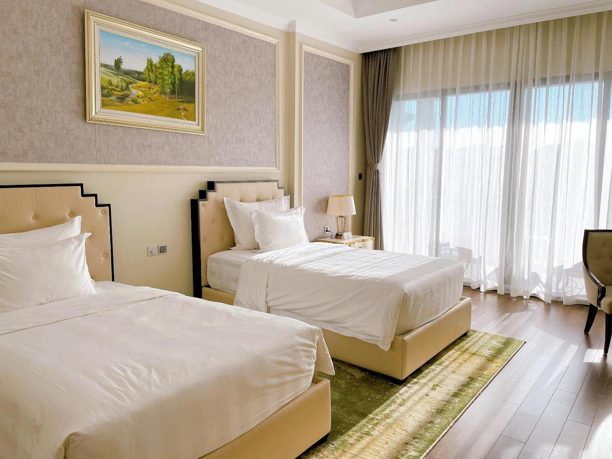 Hotel Ivy Plaza Near Igi Airport New Delhi Exterior photo